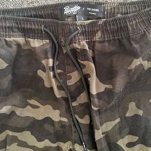 Brooklyn Cloth L Camo Joggers